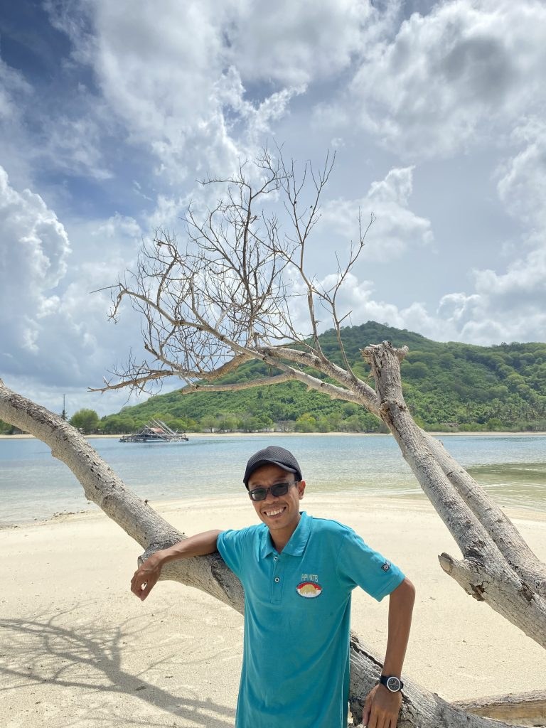Dedi Kusmayadi — Guía oficial en español en Lombok